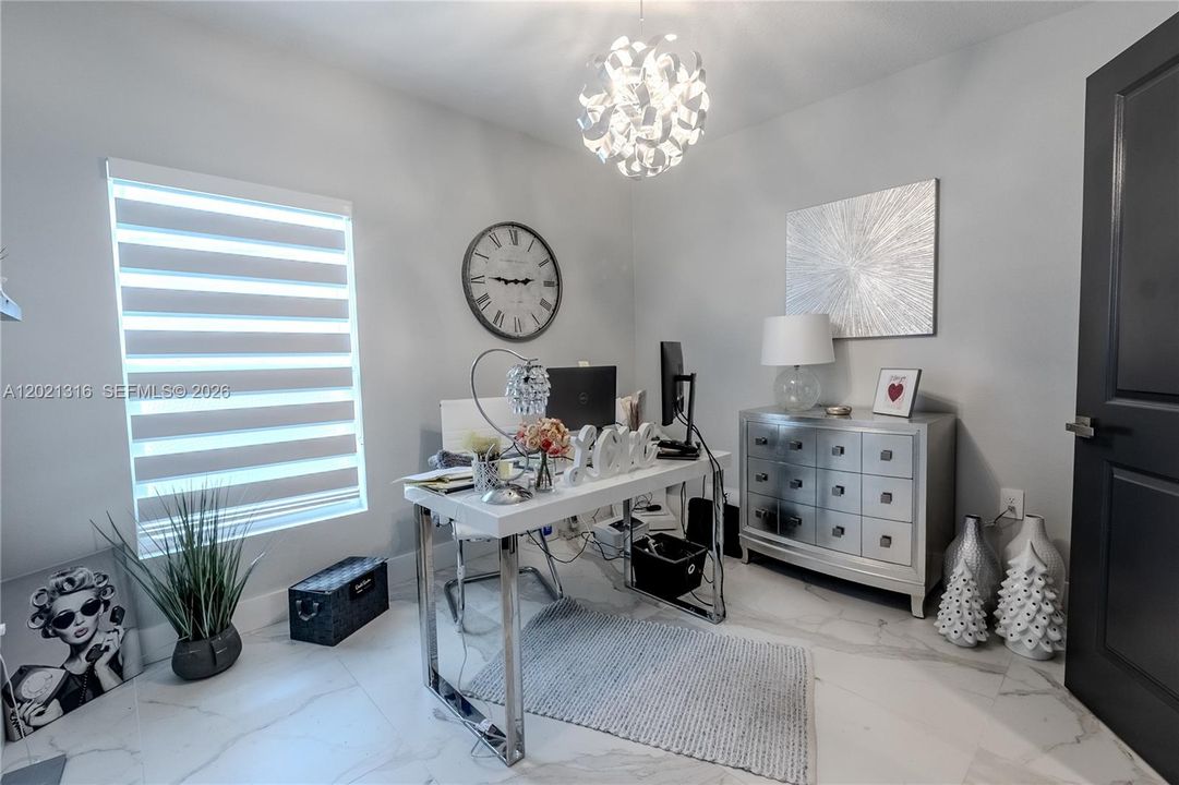 For Sale: $420,000 (4 beds, 2 baths, 1715 Square Feet)