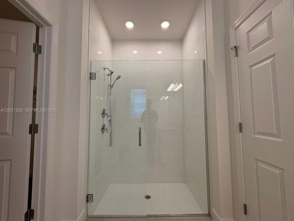 For Rent: $2,650 (3 beds, 2 baths, 1643 Square Feet)