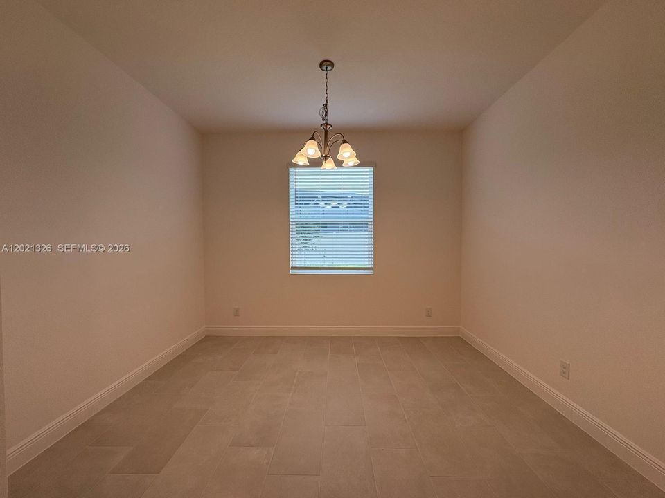 For Rent: $2,650 (3 beds, 2 baths, 1643 Square Feet)