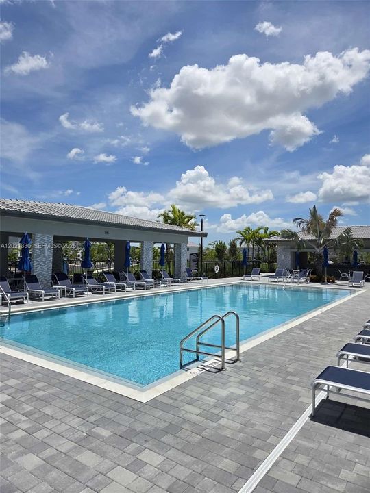 Active With Contract: $2,700 (4 beds, 3 baths, 1742 Square Feet)