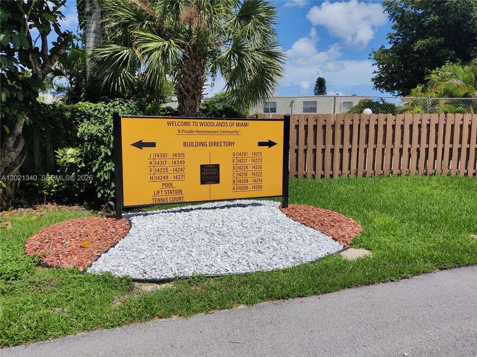 For Sale: $349,000 (2 beds, 2 baths, 1182 Square Feet)
