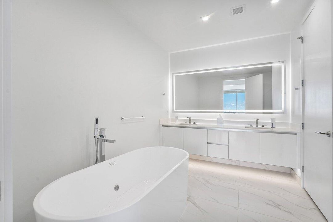 029-220LakeShoreDrive-2109-LakePark-FL-3
