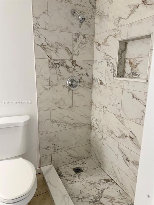 Activo con contrato: $1,675 (1 camas, 1 baños, 826 Pies cuadrados)