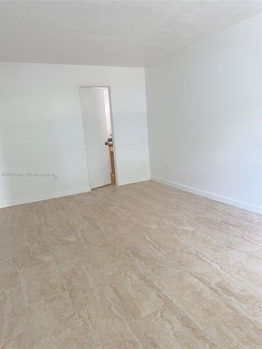 Activo con contrato: $1,675 (1 camas, 1 baños, 826 Pies cuadrados)