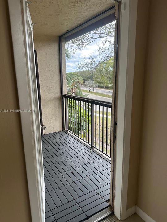 For Rent: $1,650 (1 beds, 1 baths, 600 Square Feet)
