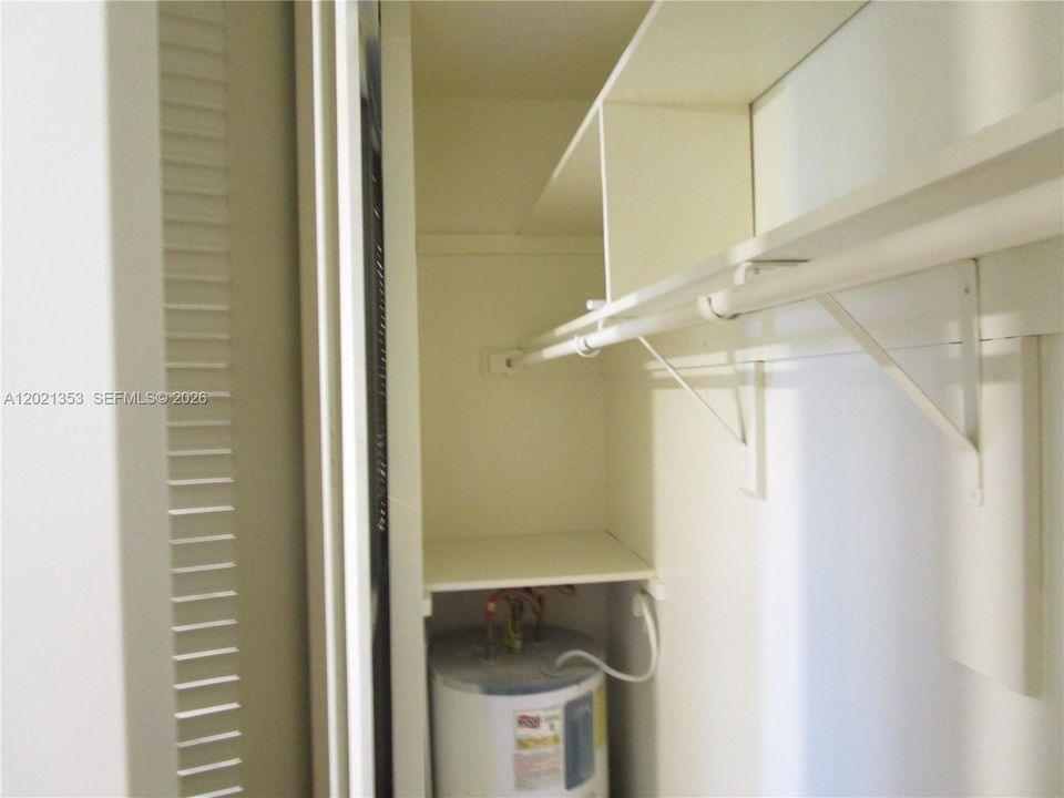 В аренду: $1,700 (2 спален, 2 ванн, 944 Квадратных фут)