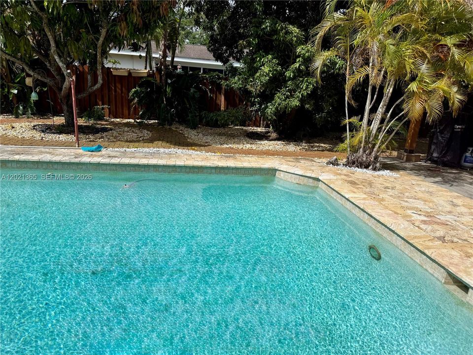 En Renta: $4,995 (4 camas, 3 baños, 2704 Pies cuadrados)
