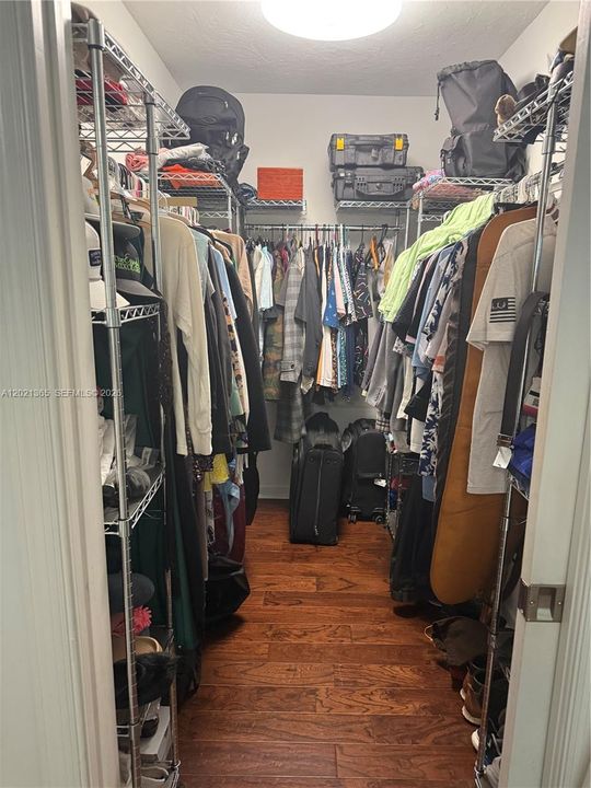 En Renta: $4,995 (4 camas, 3 baños, 2704 Pies cuadrados)