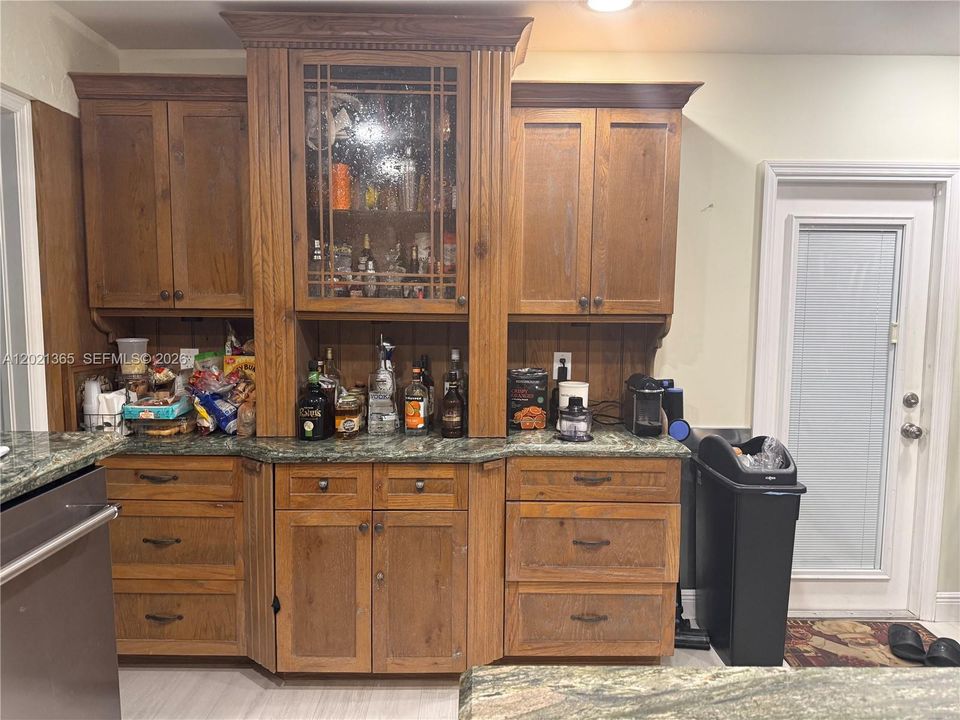 En Renta: $4,995 (4 camas, 3 baños, 2704 Pies cuadrados)