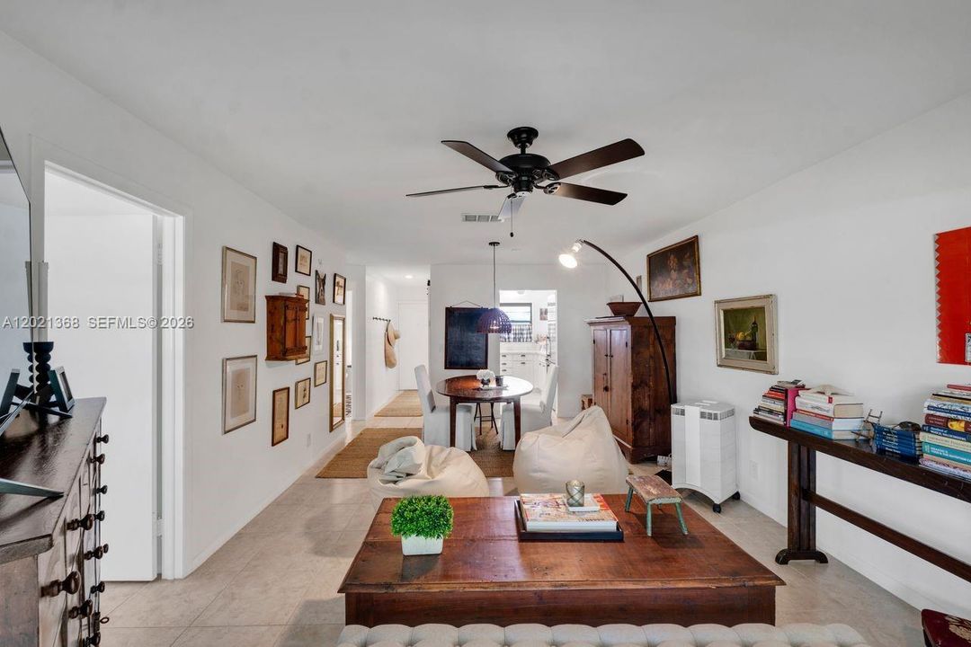 Move In Ready Condo!