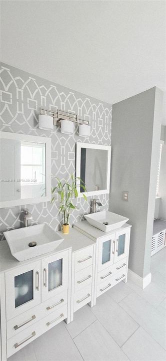 Active With Contract: $644,000 (3 beds, 3 baths, 1828 Square Feet)