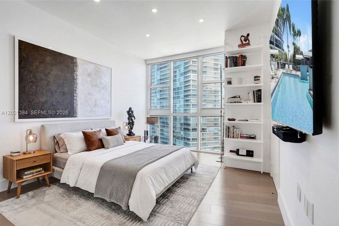 For Sale: $3,650,000 (2 beds, 2 baths, 1649 Square Feet)