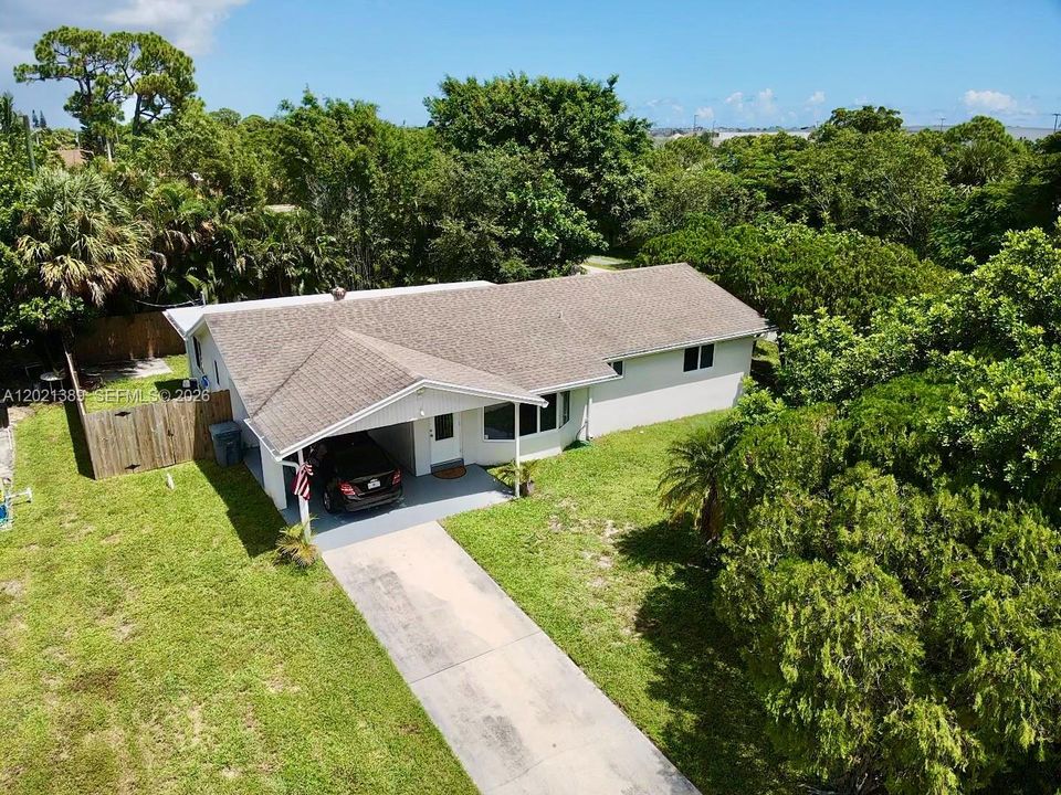 For Sale: $477,500 (3 beds, 2 baths, 1307 Square Feet)