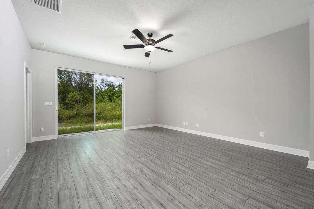 Florida_Mateo_R_009_preview_download