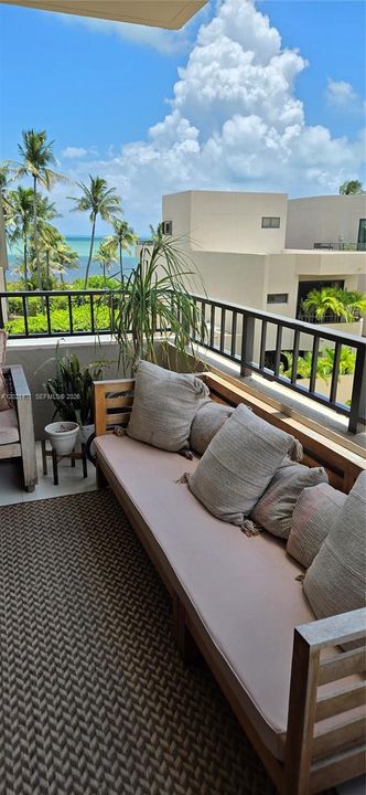 For Rent: $7,600 (2 beds, 2 baths, 1541 Square Feet)