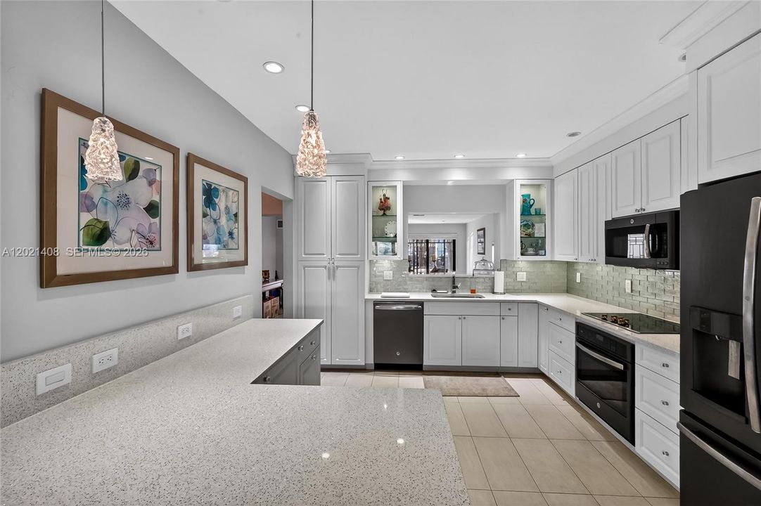 En Venta: $629,000 (2 camas, 2 baños, 1780 Pies cuadrados)