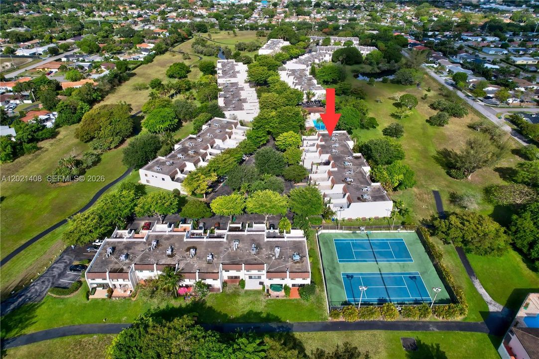En Venta: $629,000 (2 camas, 2 baños, 1780 Pies cuadrados)