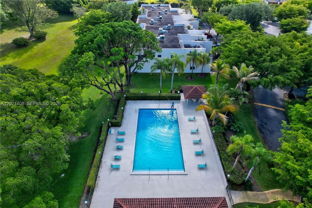 En Venta: $629,000 (2 camas, 2 baños, 1780 Pies cuadrados)