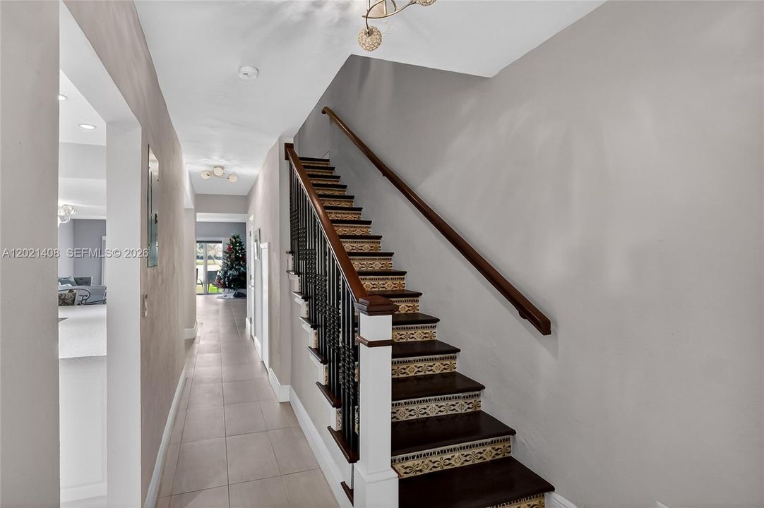 En Venta: $629,000 (2 camas, 2 baños, 1780 Pies cuadrados)