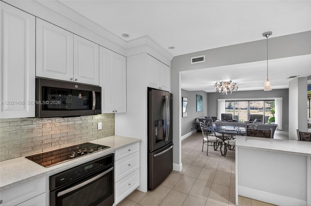 En Venta: $629,000 (2 camas, 2 baños, 1780 Pies cuadrados)