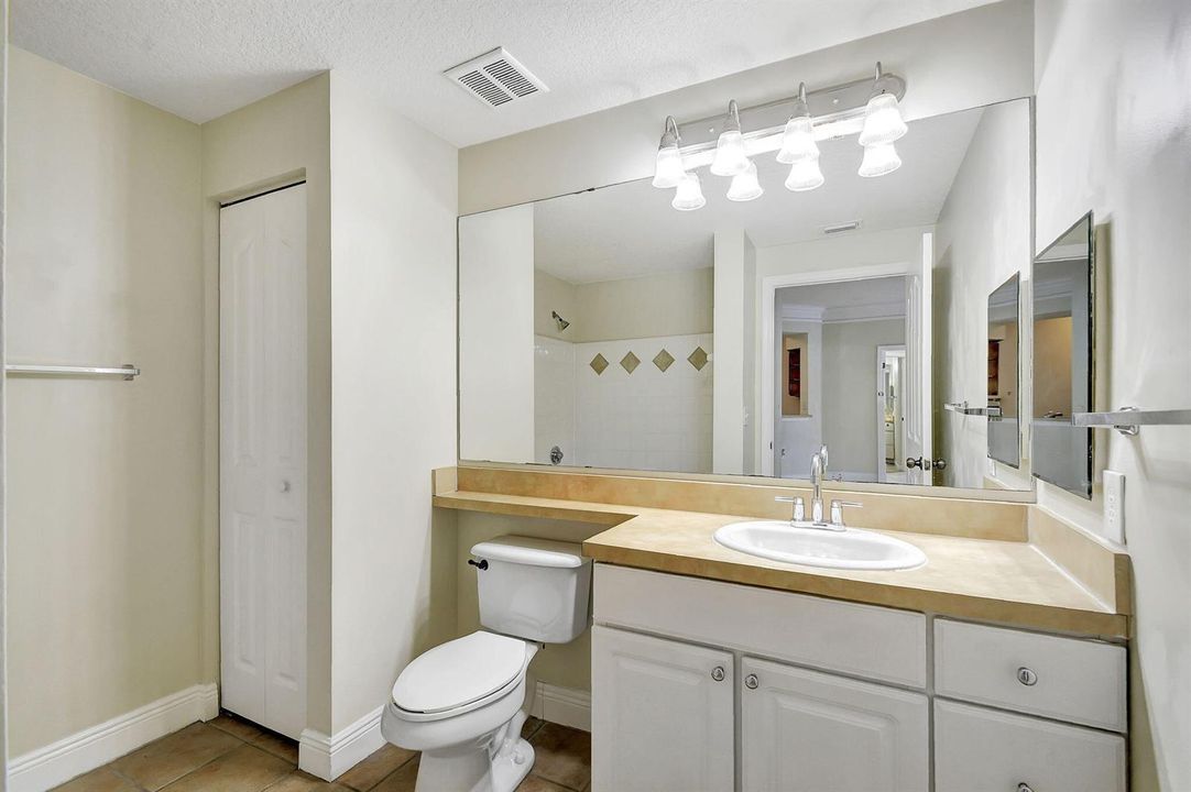 23-web-or-mls-Apartment (23)
