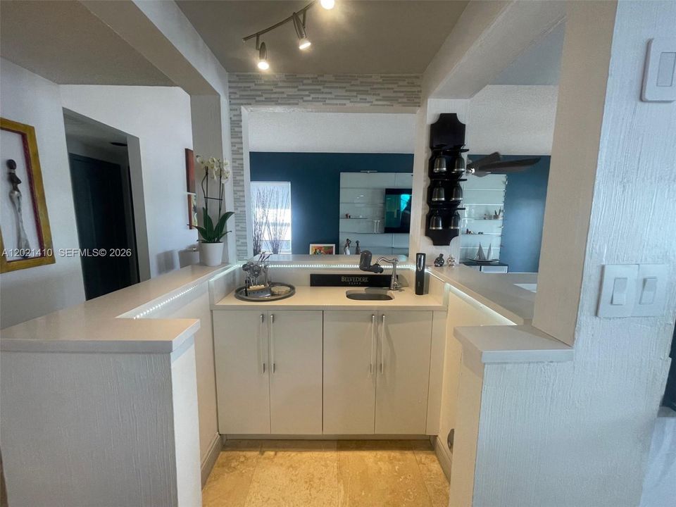 For Sale: $1,400,000 (5 beds, 3 baths, 3304 Square Feet)