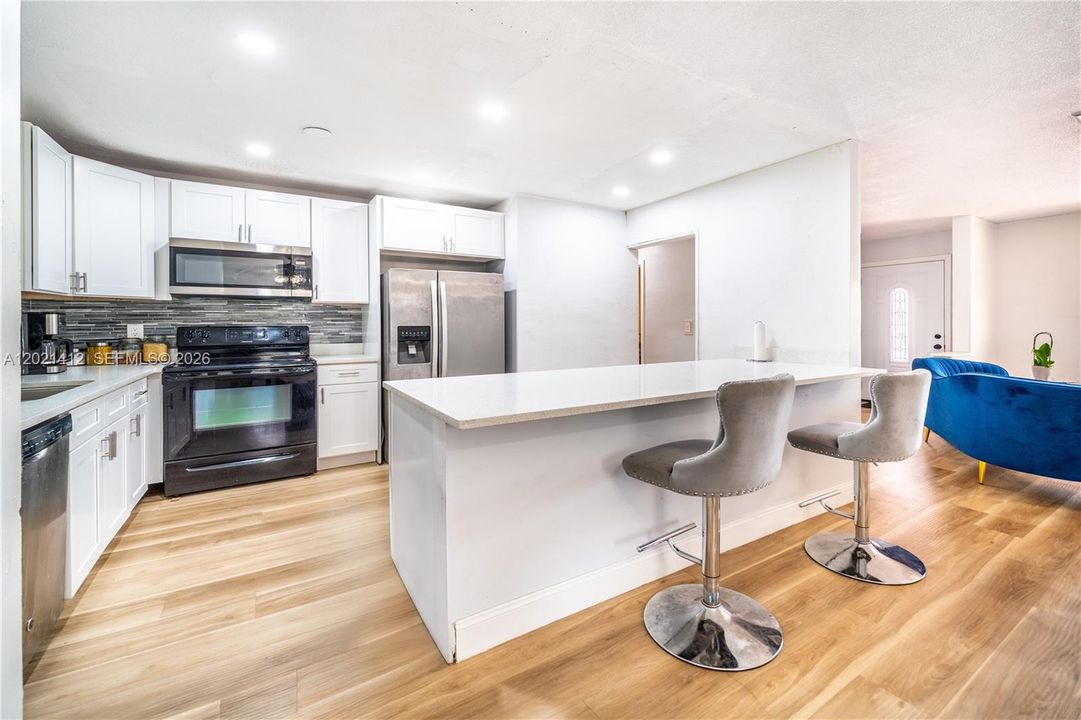 待售: $430,000 (3 贝兹, 2 浴室, 1190 平方英尺)