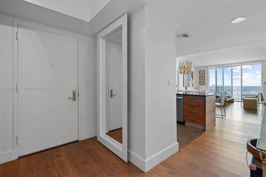 For Sale: $1,050,000 (3 beds, 2 baths, 1789 Square Feet)