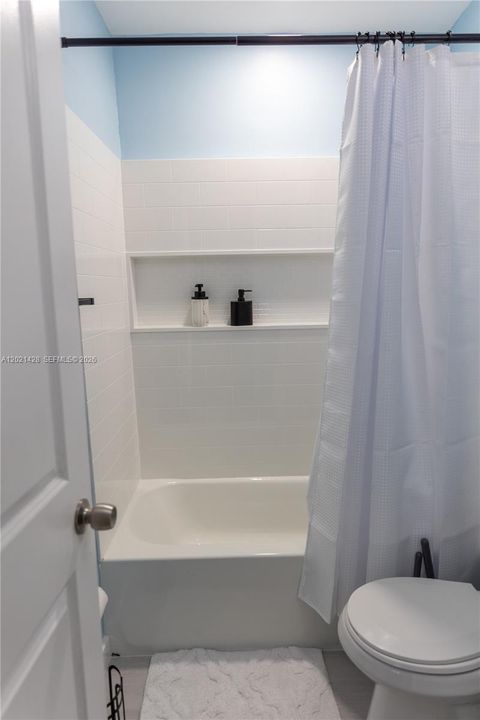 For Sale: $434,999 (3 beds, 1 baths, 1023 Square Feet)