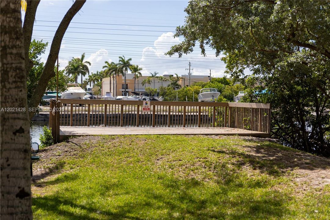 For Sale: $434,999 (3 beds, 1 baths, 1023 Square Feet)