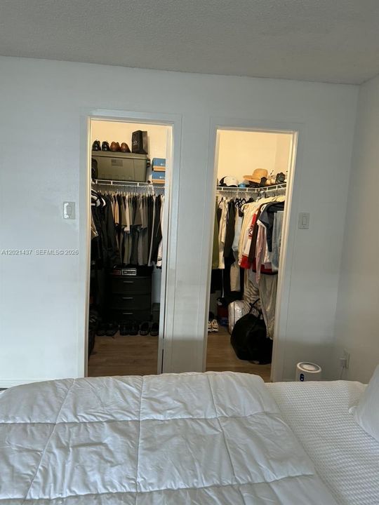 For Rent: $2,000 (1 beds, 1 baths, 820 Square Feet)