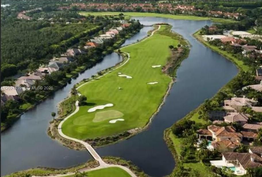 Golf course Nearby
