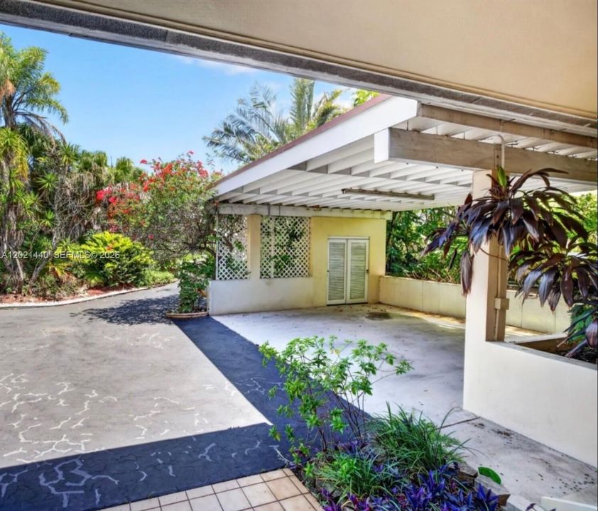 Carport