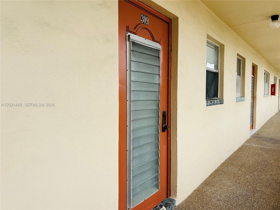 En Venta: $130,000 (2 camas, 2 baños, 850 Pies cuadrados)