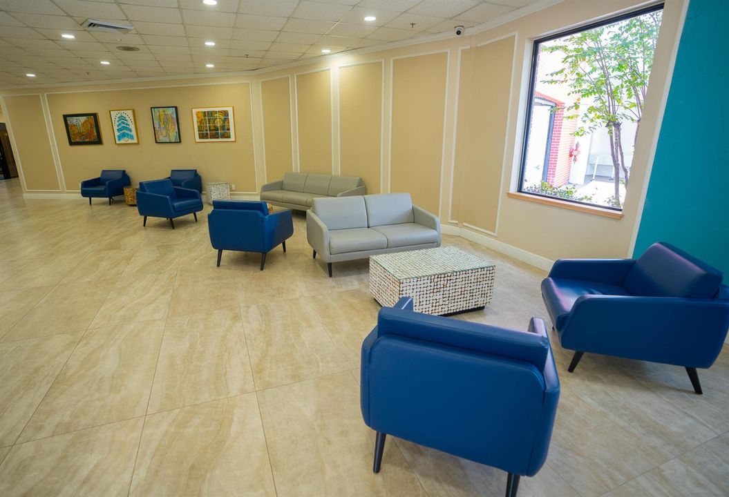 CLUBHOUSE-2