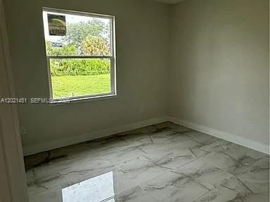 На продажу: $319,900 (3 спален, 2 ванн, 1562 Квадратных фут)