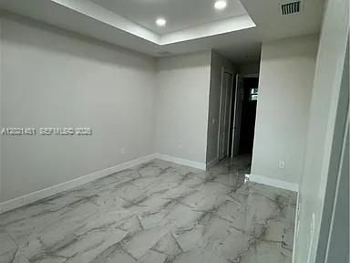 На продажу: $319,900 (3 спален, 2 ванн, 1562 Квадратных фут)
