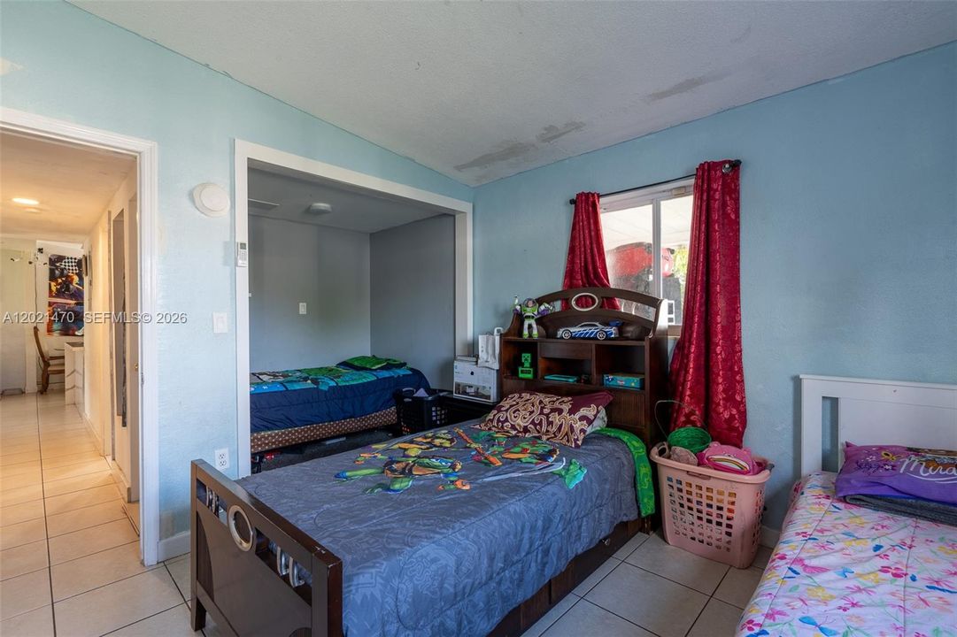 2nd Bedroom