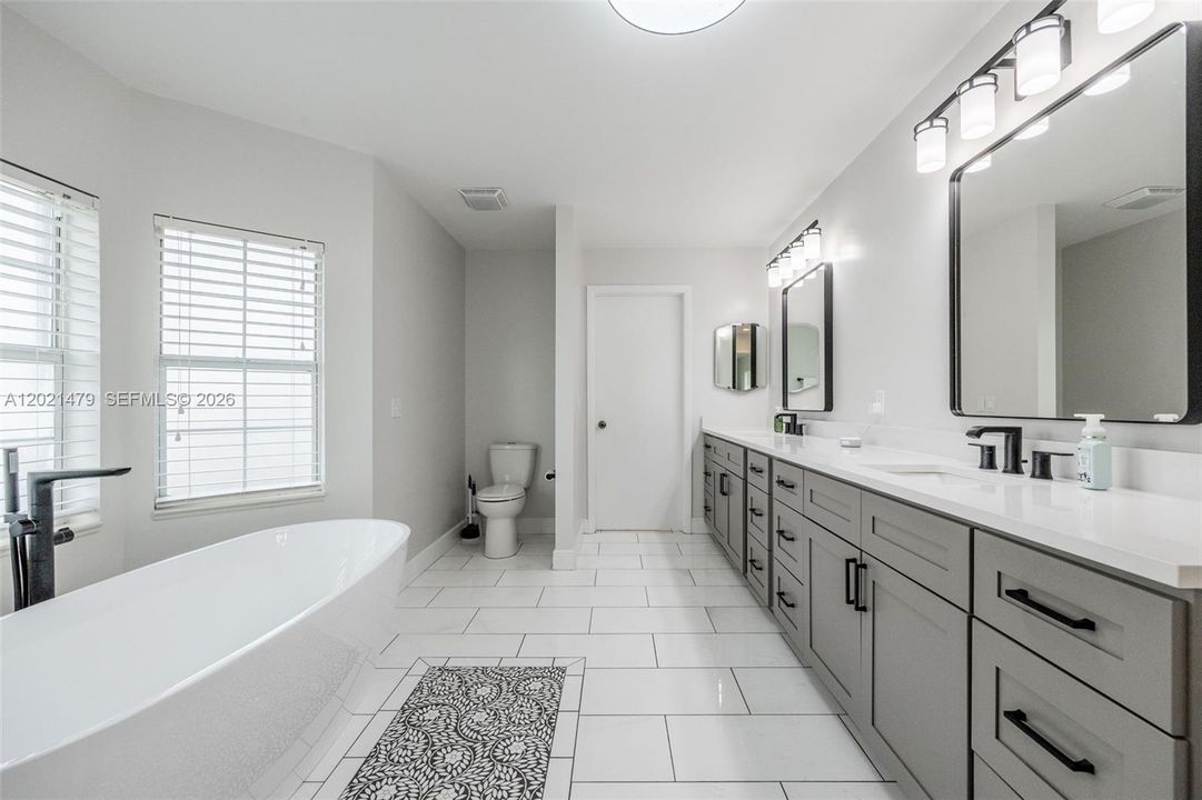 For Sale: $699,900 (3 beds, 3 baths, 0 Square Feet)