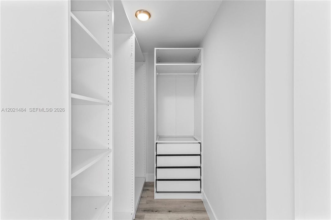 В аренду: $6,900 (3 спален, 2 ванн, 1434 Квадратных фут)