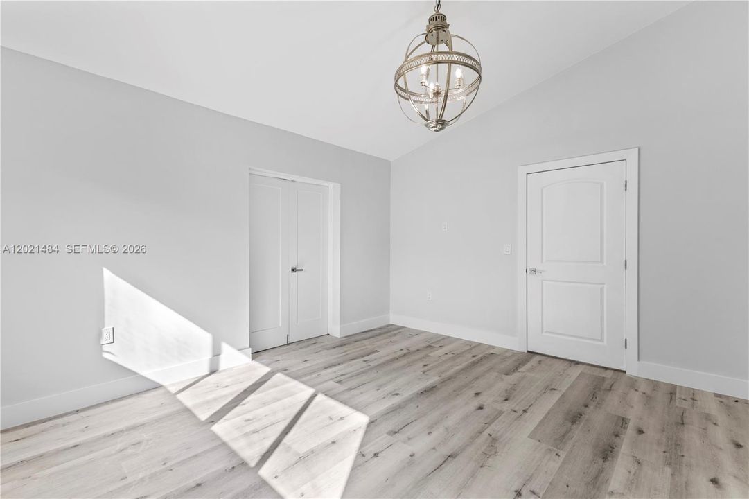 В аренду: $6,900 (3 спален, 2 ванн, 1434 Квадратных фут)