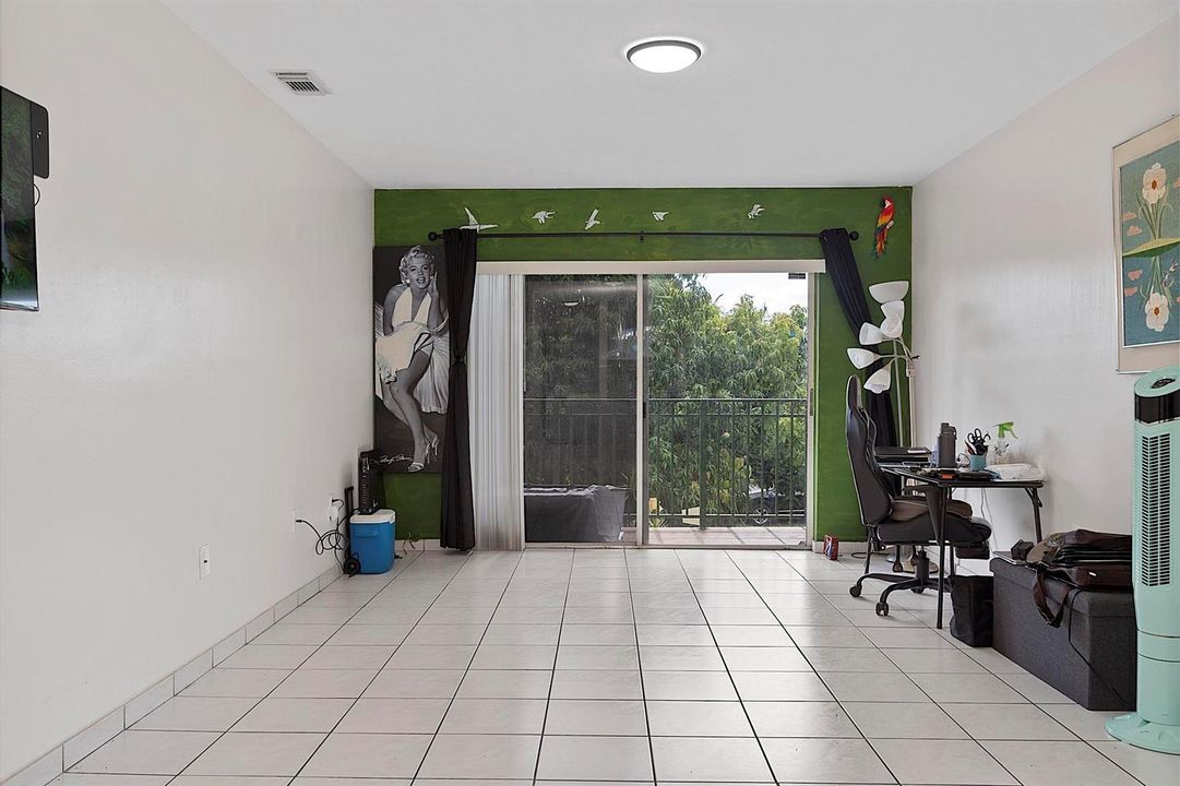 700 SE 7th ct - 206 - 132