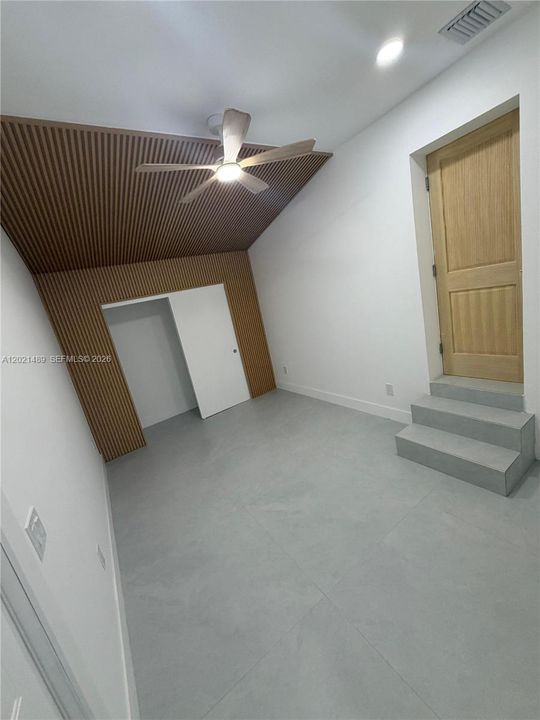 En Venta: $579,999 (4 camas, 3 baños, 1149 Pies cuadrados)