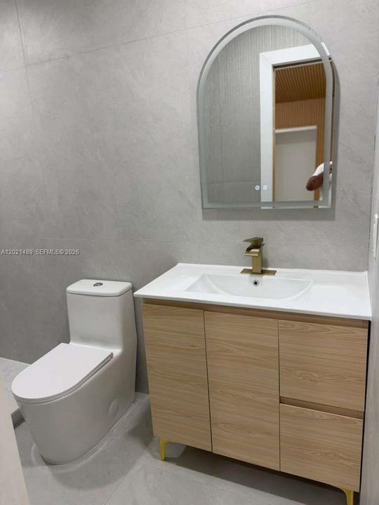 En Venta: $579,999 (4 camas, 3 baños, 1149 Pies cuadrados)