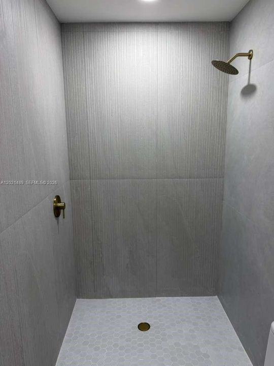 En Venta: $579,999 (4 camas, 3 baños, 1149 Pies cuadrados)