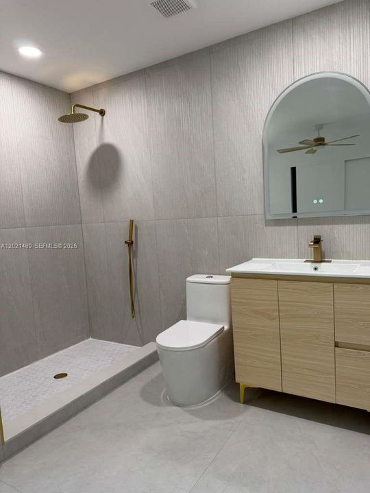 En Venta: $579,999 (4 camas, 3 baños, 1149 Pies cuadrados)