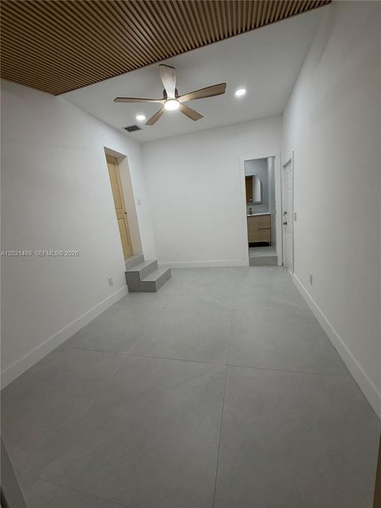 En Venta: $579,999 (4 camas, 3 baños, 1149 Pies cuadrados)