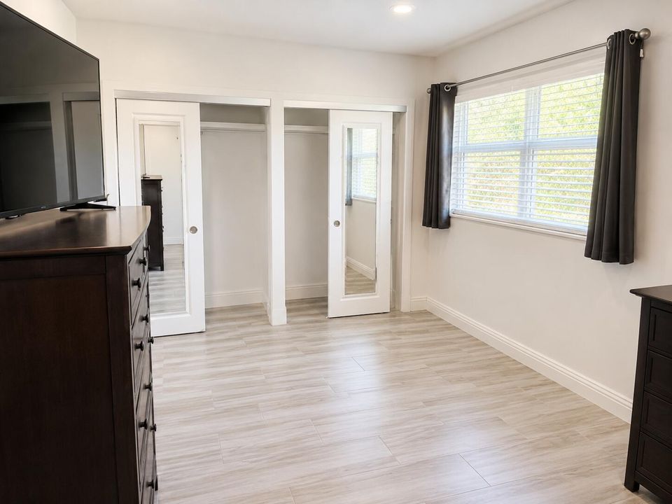 Primary Bedroom Sitting Area/Den