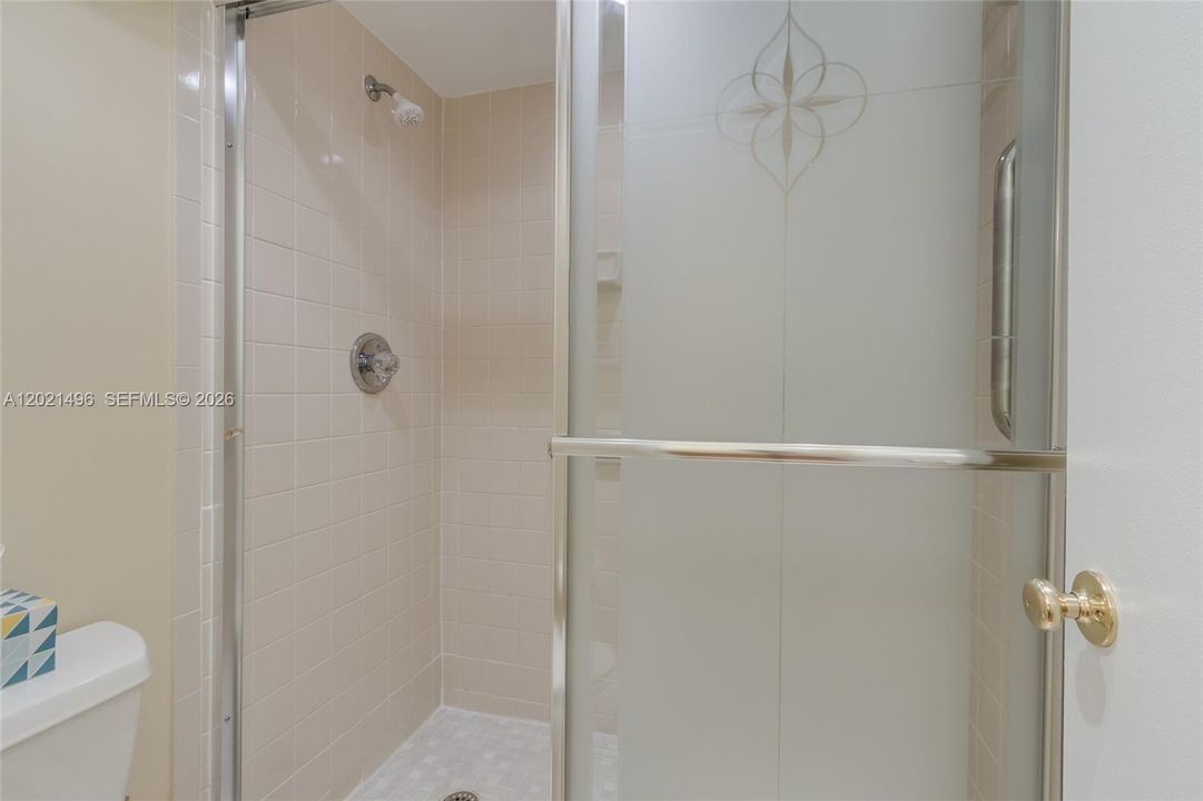 En Venta: $320,000 (2 camas, 2 baños, 1300 Pies cuadrados)
