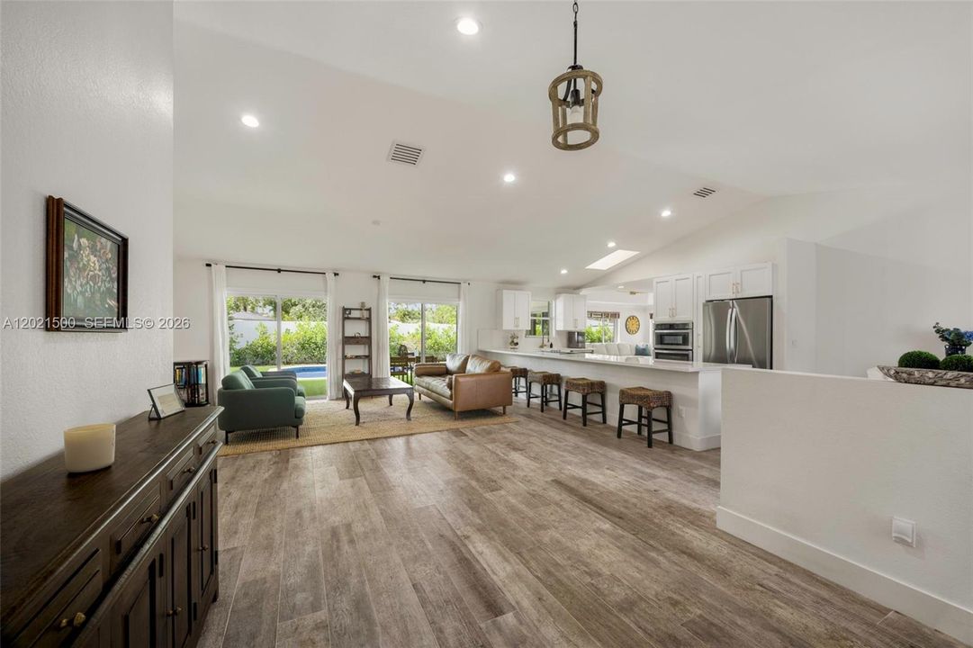 For Sale: $1,530,000 (4 beds, 3 baths, 2836 Square Feet)